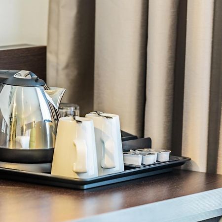 Premier Inn Stuttgart City Europaviertel ภายนอก รูปภาพ