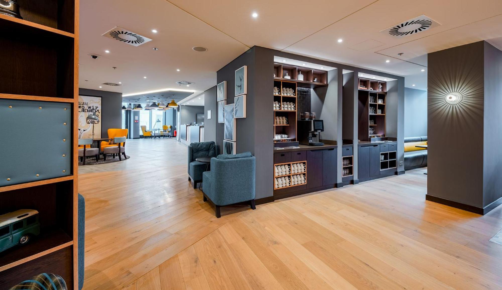 Premier Inn Stuttgart City Europaviertel ภายนอก รูปภาพ